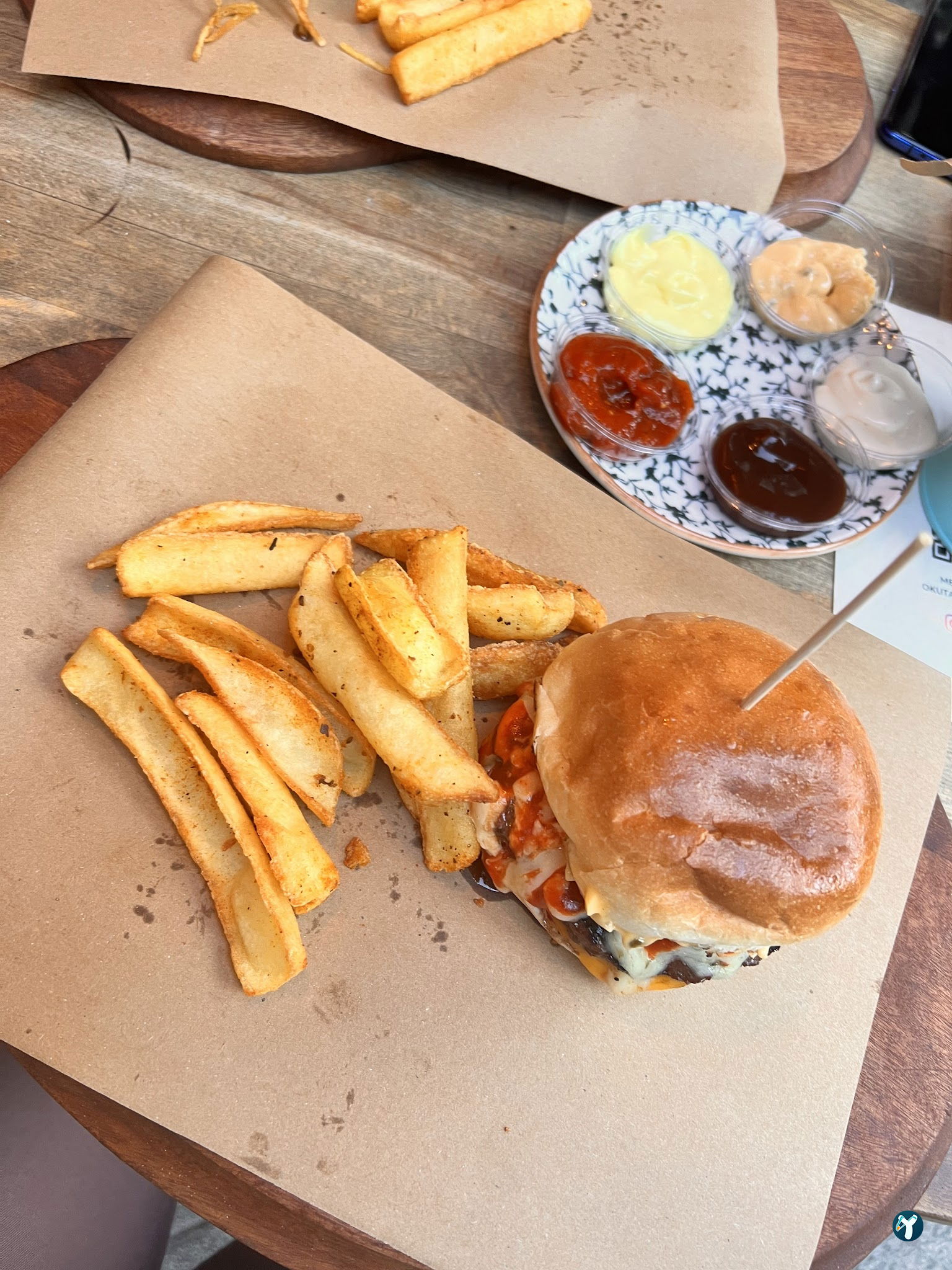 Bykush Sokak - Burger , Coffee & Dessert | Kadıköy Moda Kahve & Cafe