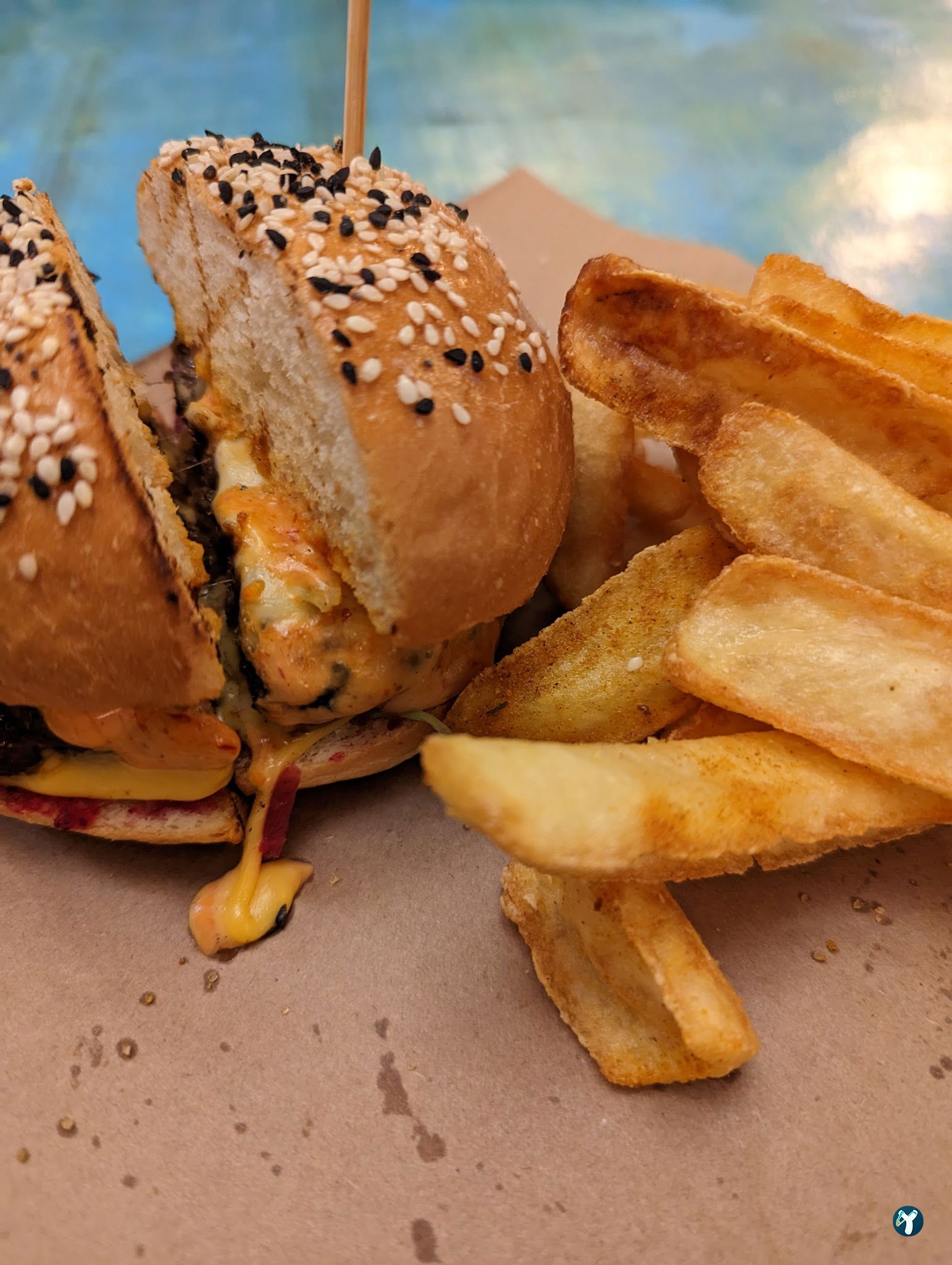 Bykush Sokak - Burger , Coffee & Dessert | Kadıköy Moda Kahve & Cafe