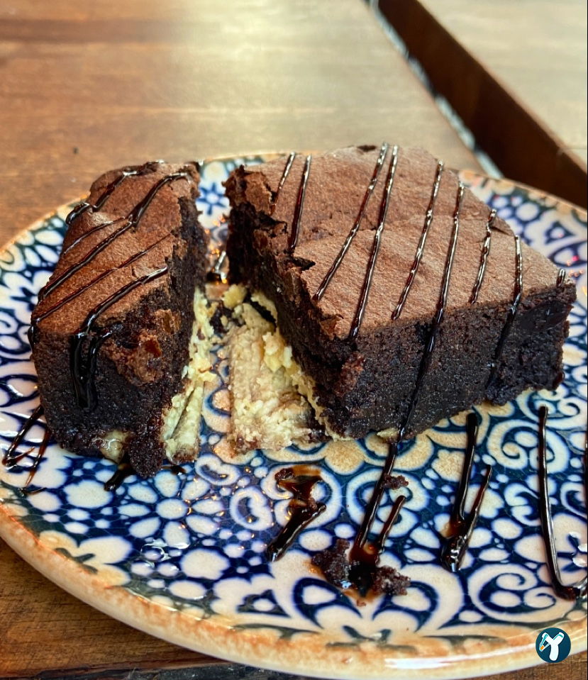 Bykush Sokak - Burger , Coffee & Dessert | Kadıköy Moda Kahve & Cafe