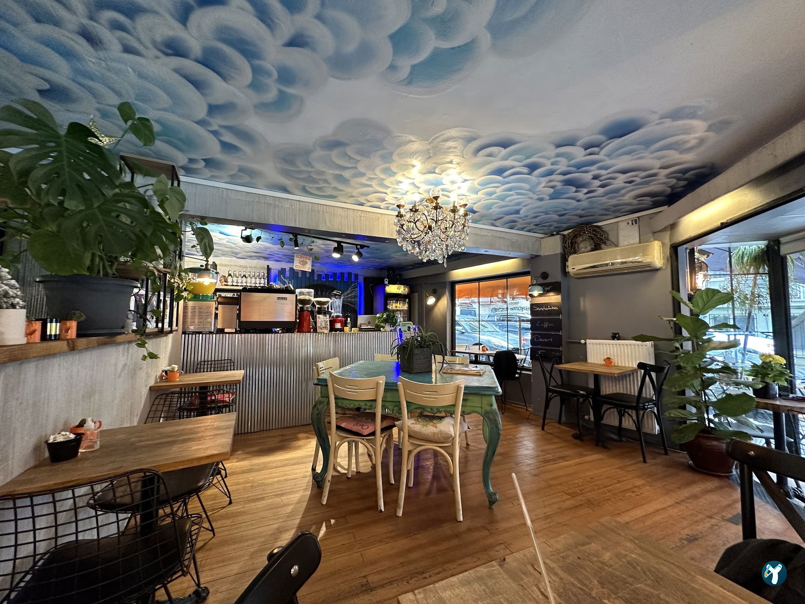 Bykush Sokak - Burger , Coffee & Dessert | Kadıköy Moda Kahve & Cafe