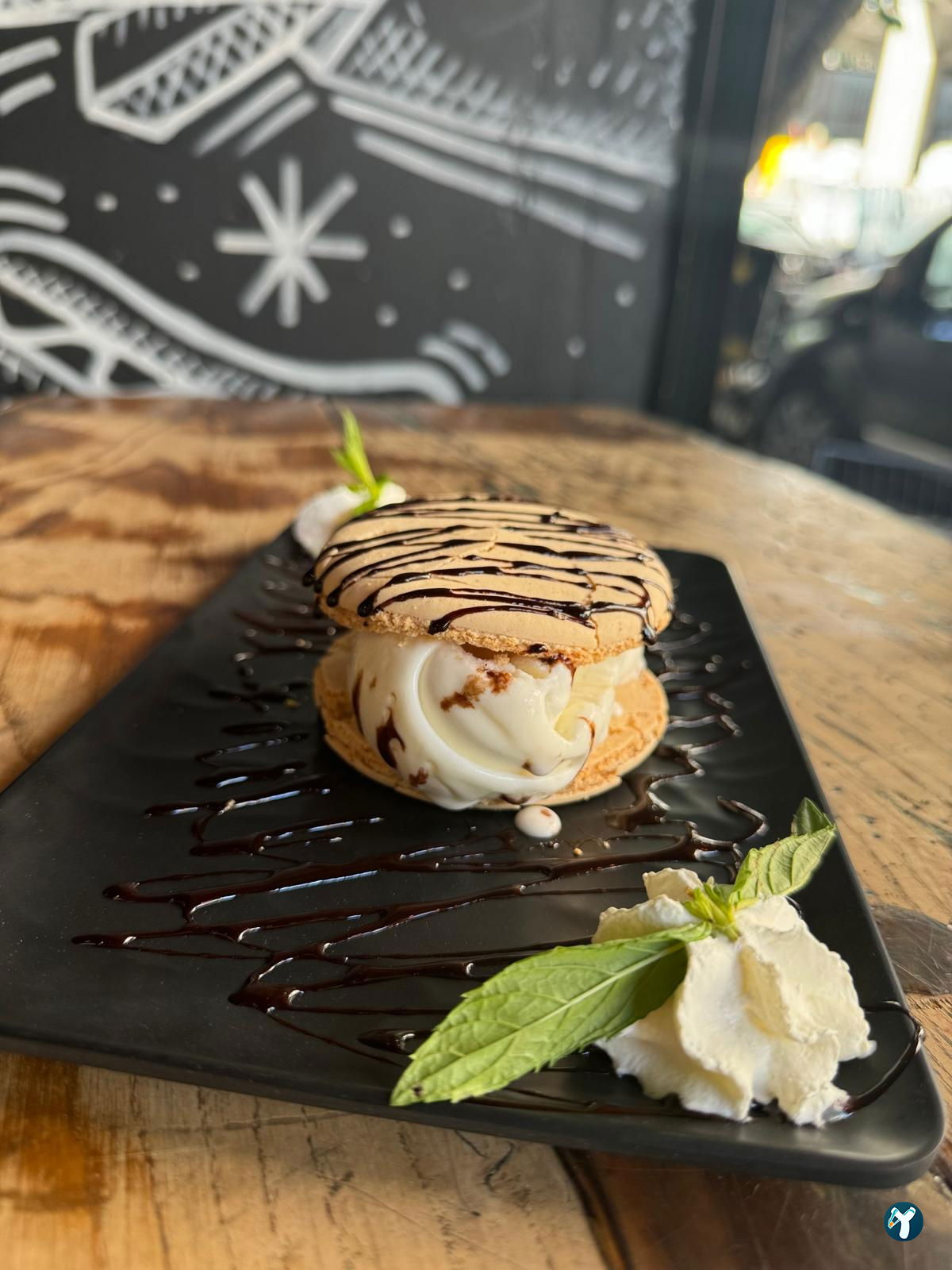 Bykush Sokak - Burger , Coffee & Dessert | Kadıköy Moda Kahve & Cafe