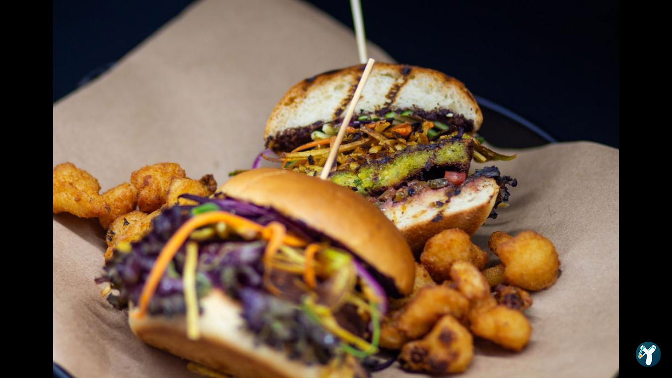 Bykush Sokak - Burger , Coffee & Dessert | Kadıköy Moda Kahve & Cafe