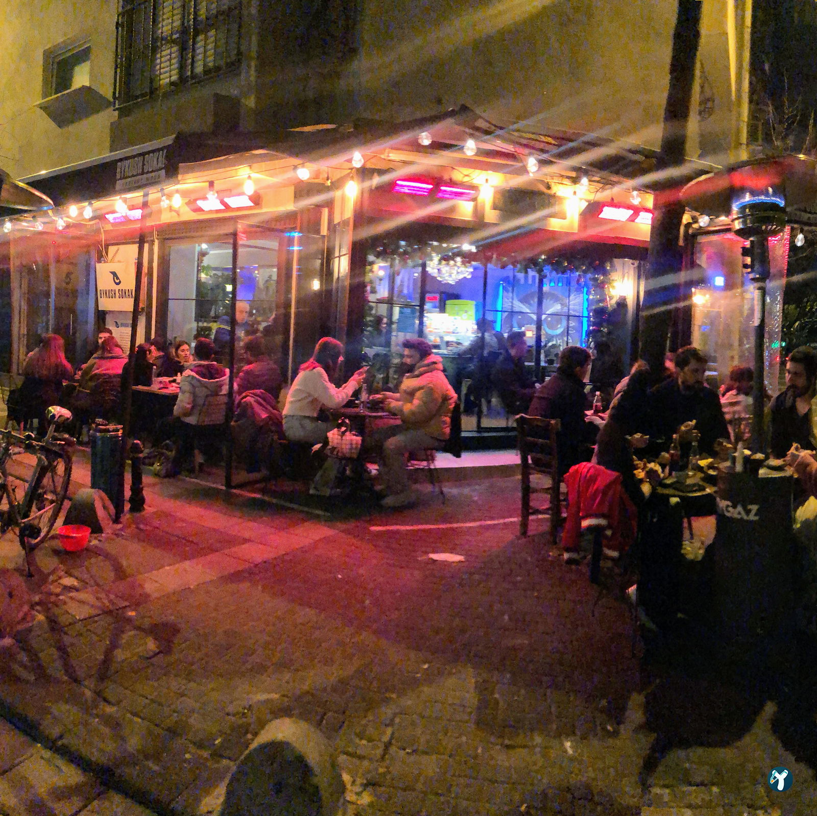 Bykush Sokak - Burger , Coffee & Dessert | Kadıköy Moda Kahve & Cafe