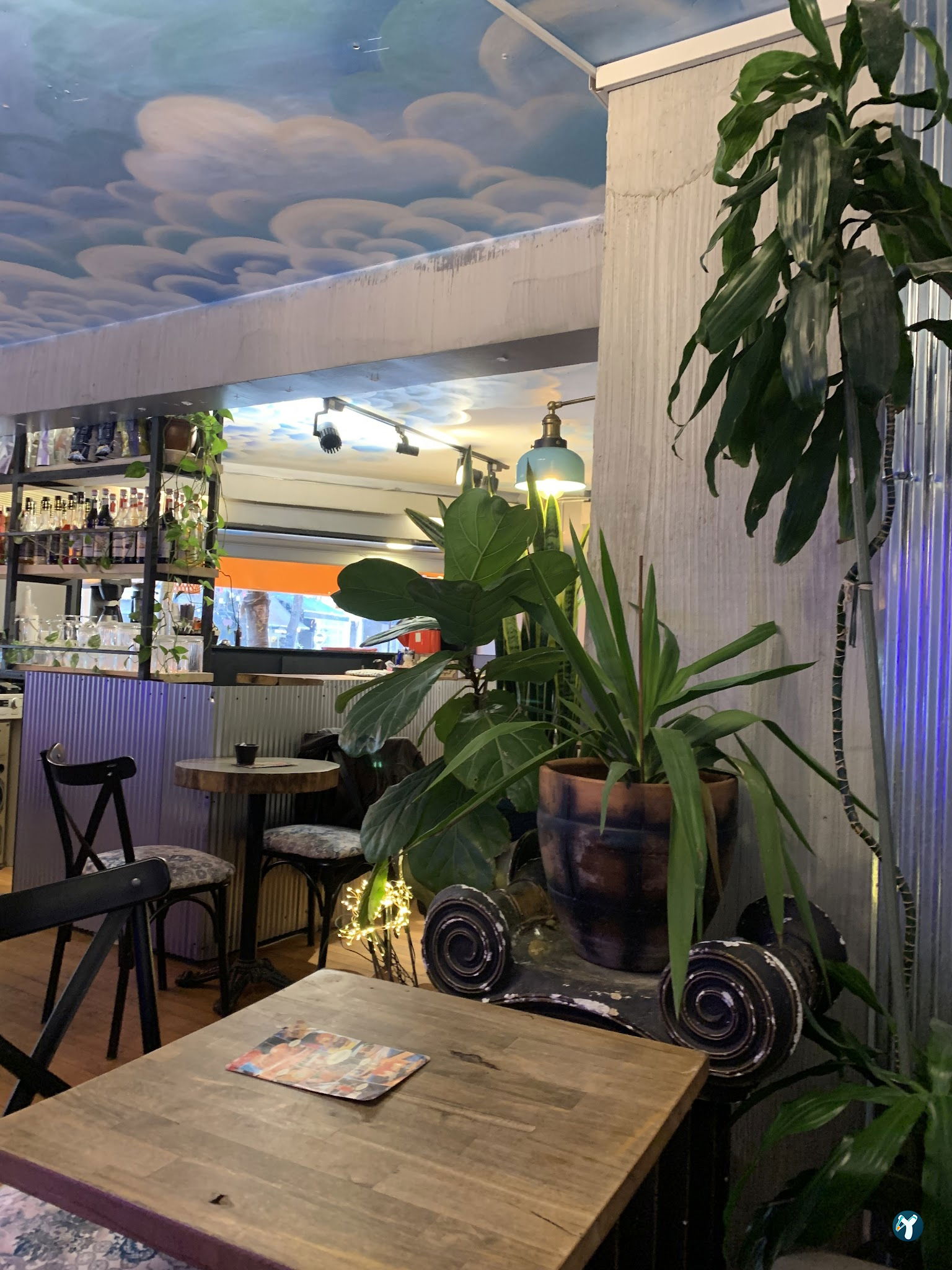 Bykush Sokak - Burger , Coffee & Dessert | Kadıköy Moda Kahve & Cafe