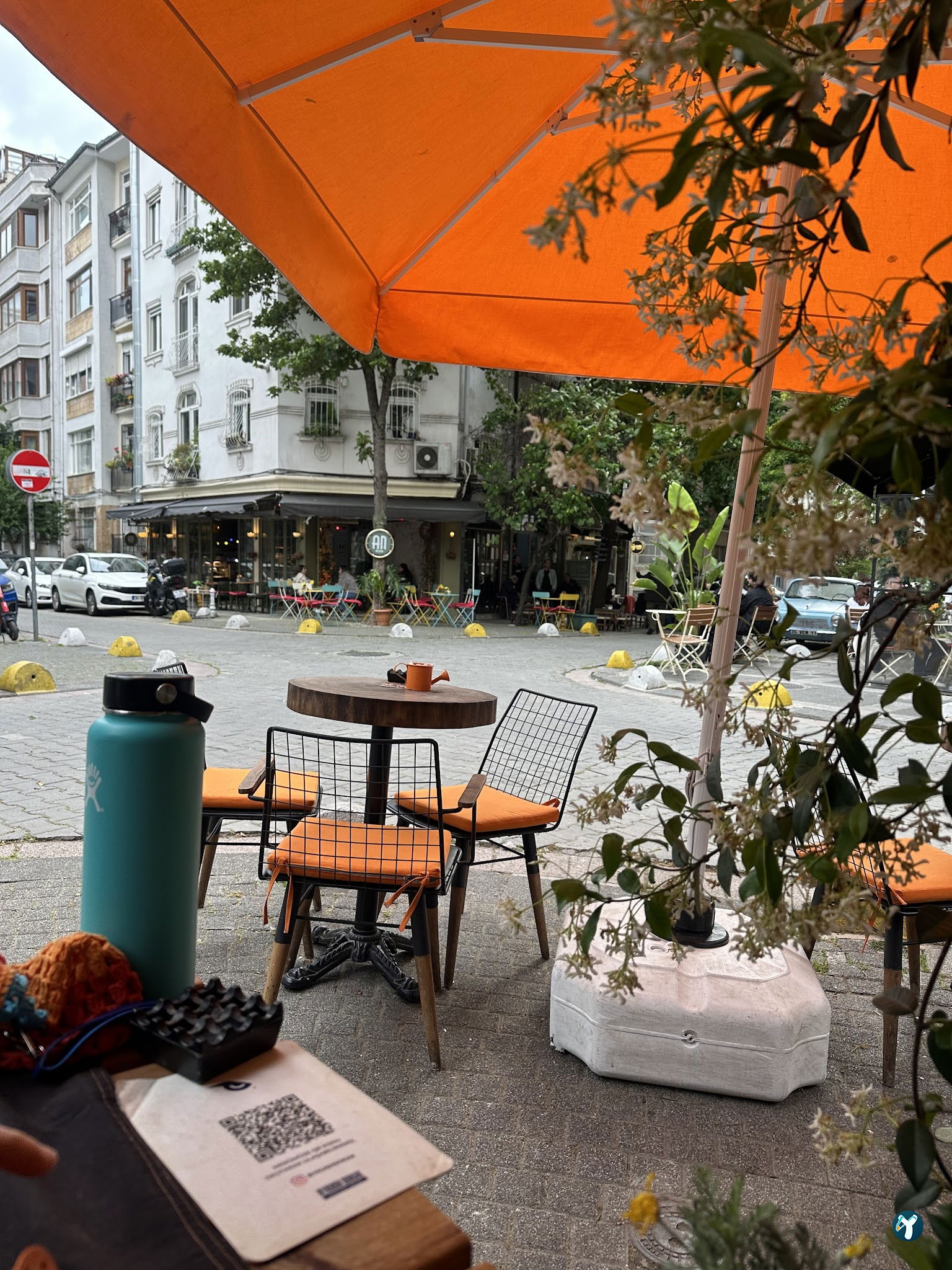 Bykush Sokak - Burger , Coffee & Dessert | Kadıköy Moda Kahve & Cafe