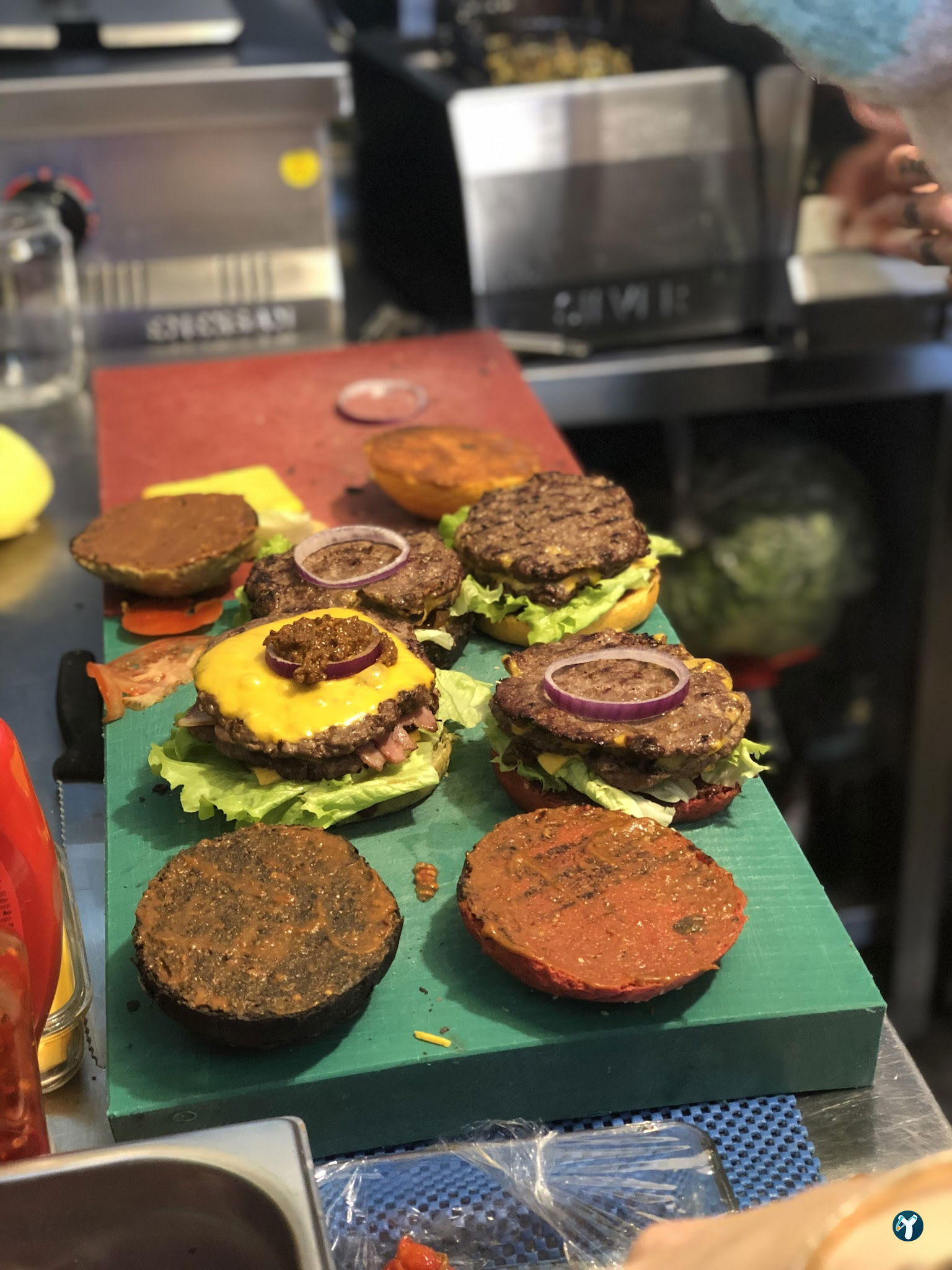 Bykush Sokak - Burger , Coffee & Dessert | Kadıköy Moda Kahve & Cafe