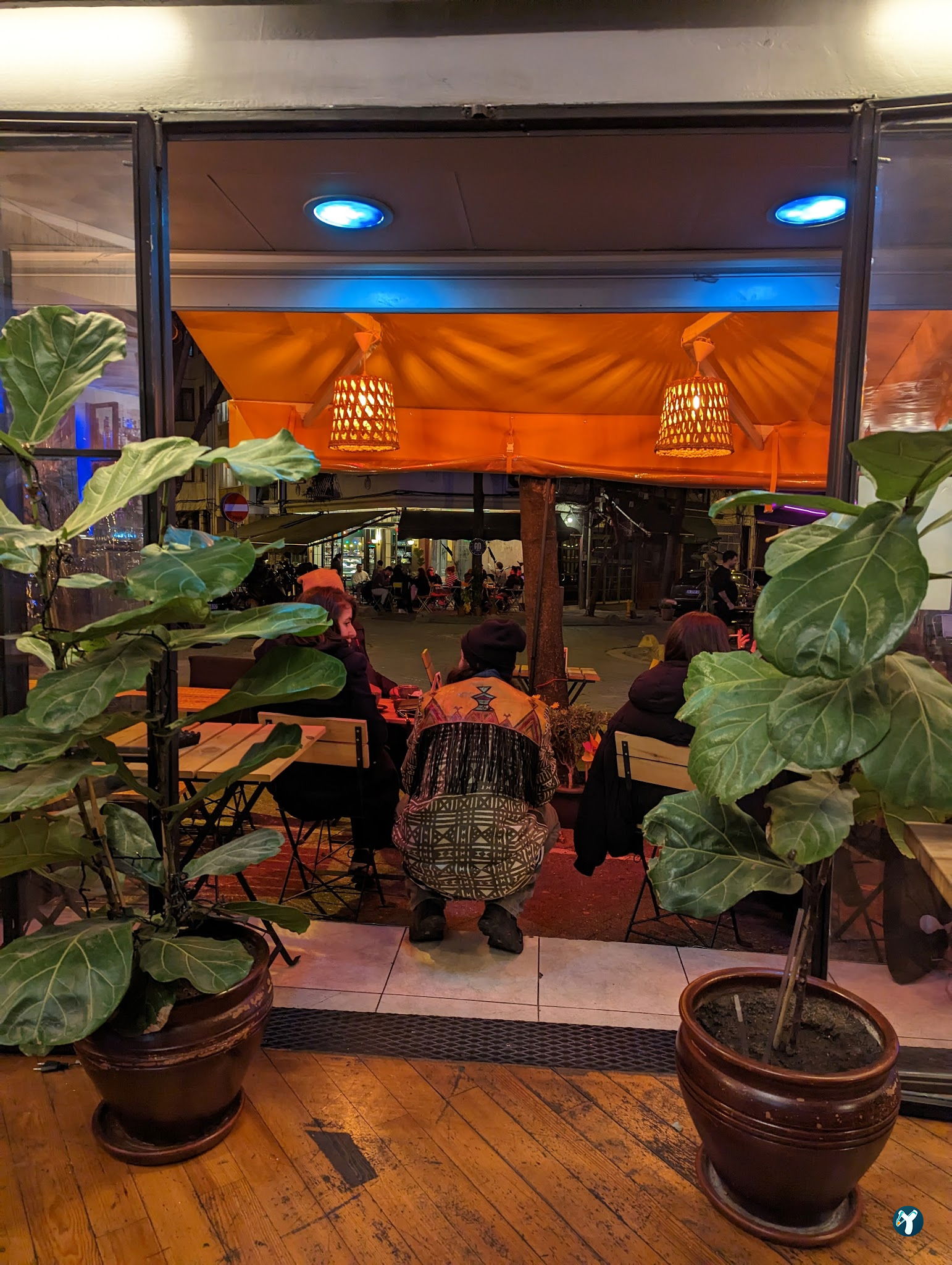Bykush Sokak - Burger , Coffee & Dessert | Kadıköy Moda Kahve & Cafe