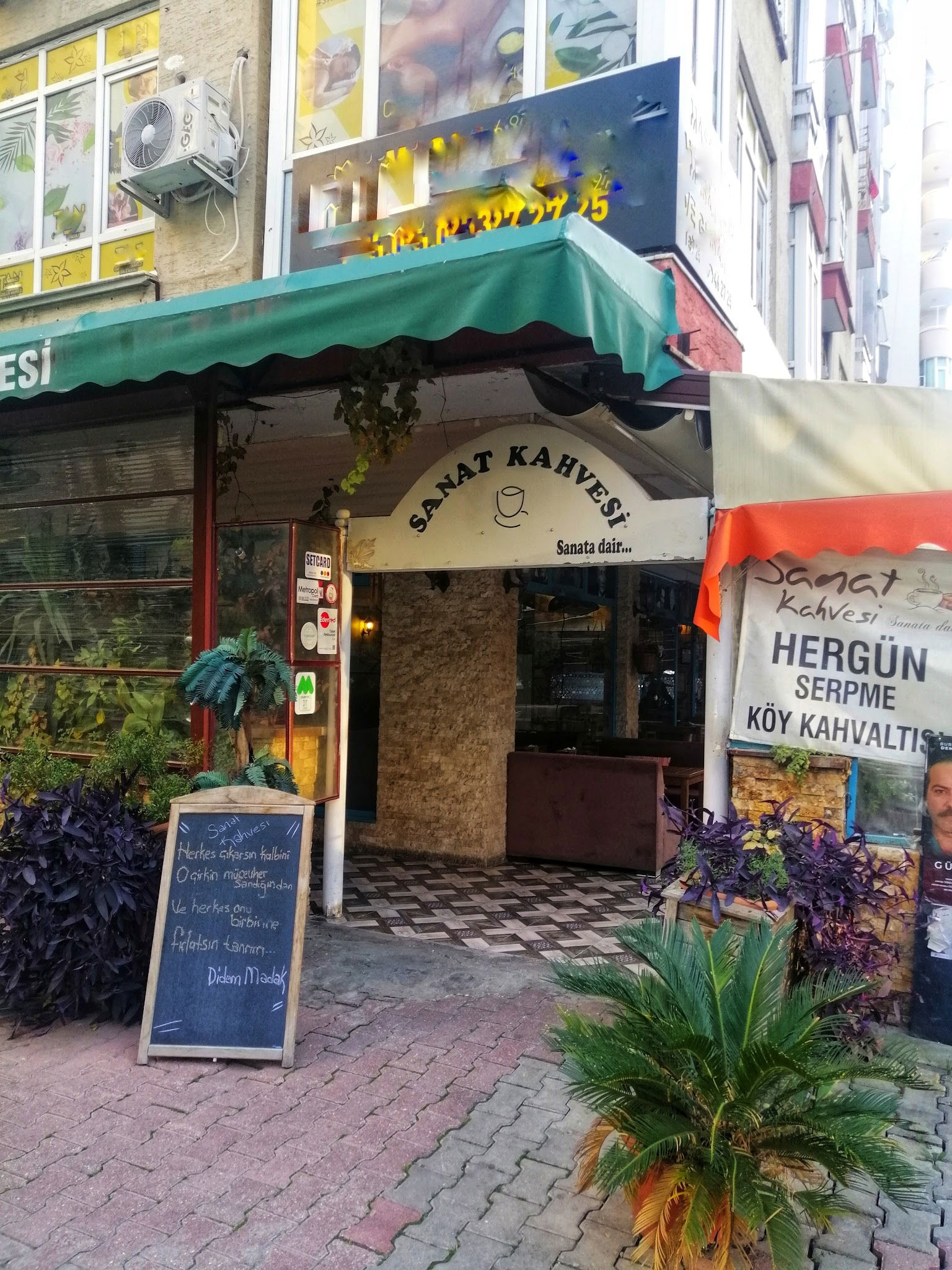 Sanat Kahvesi Reşatbey