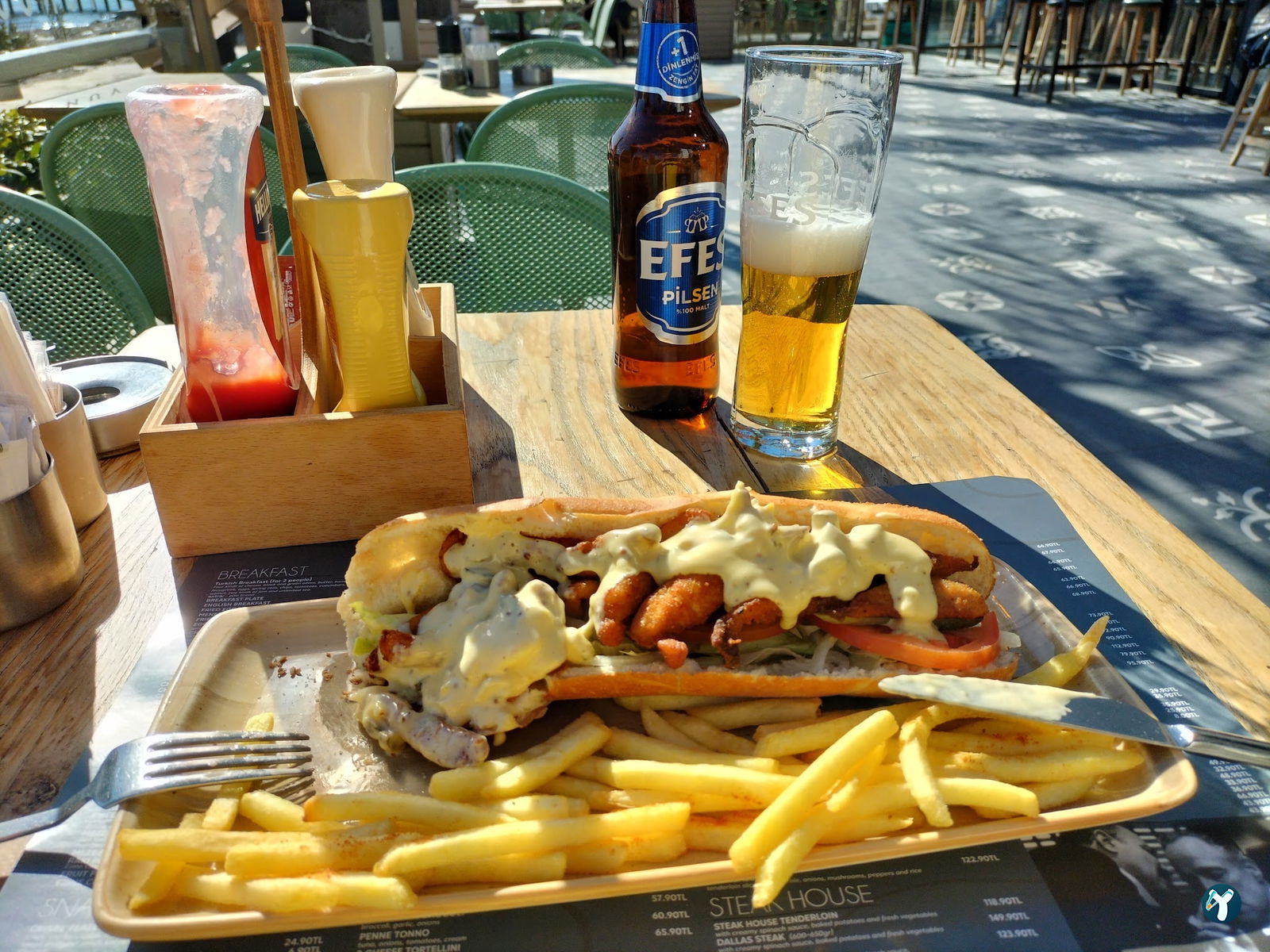 Yunus Cafe Bar