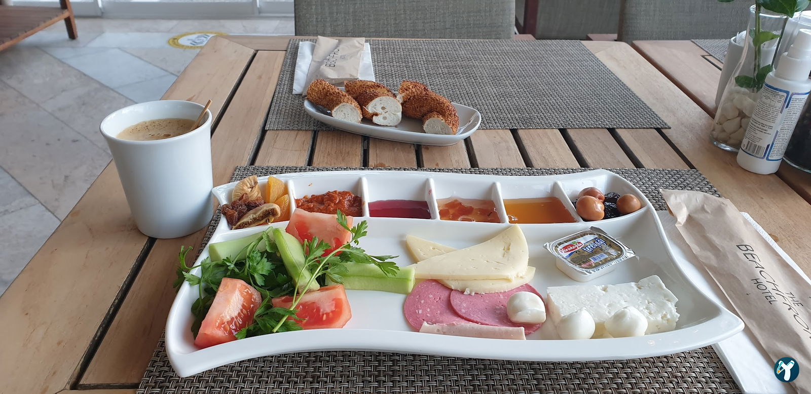Yunus Cafe Bar