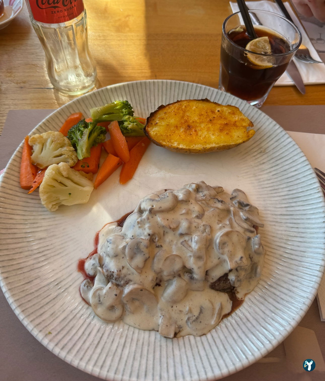 Yunus Cafe Bar