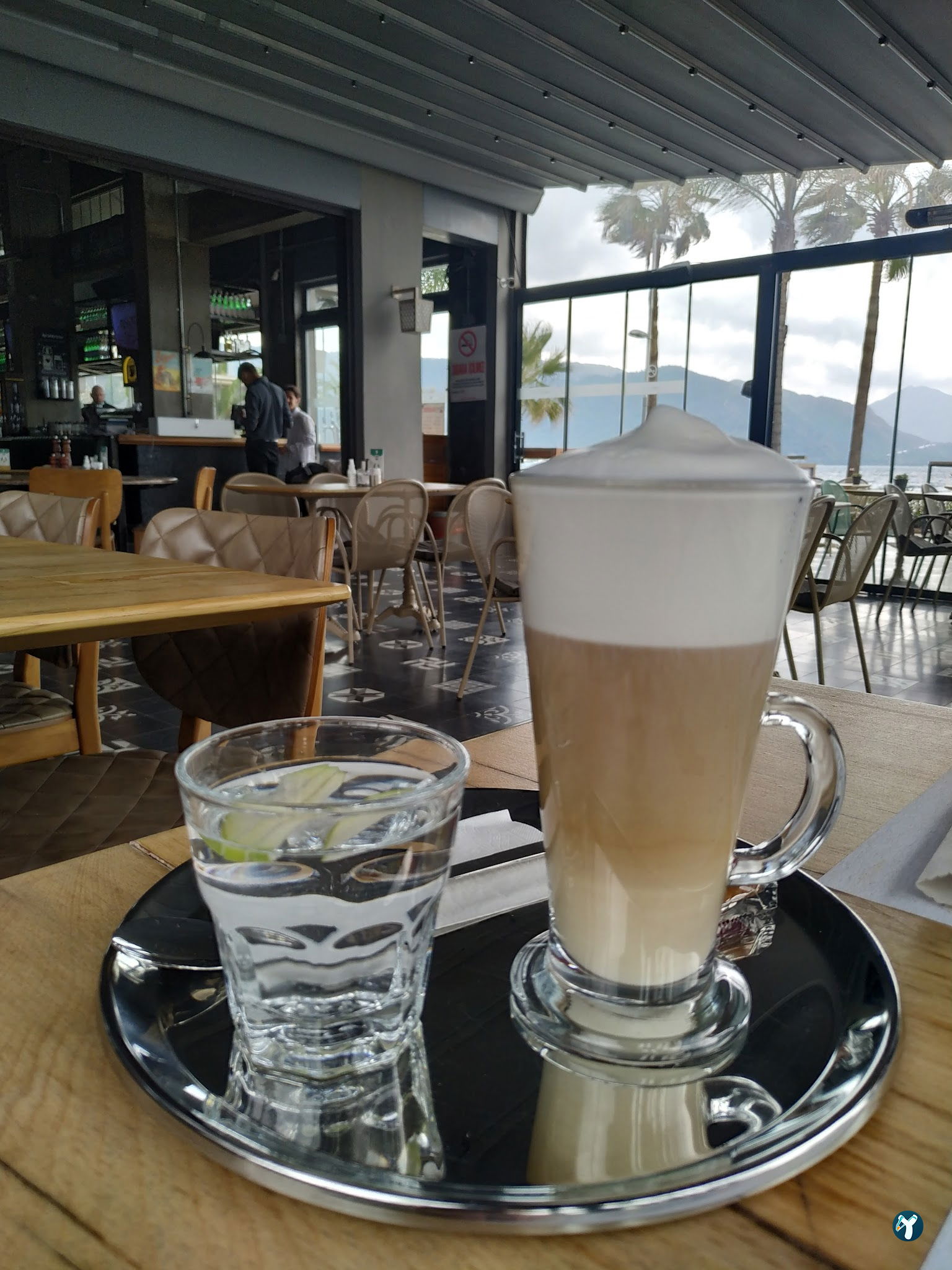 Yunus Cafe Bar