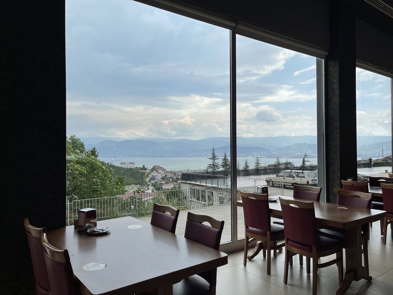 Pause Park Restaurant