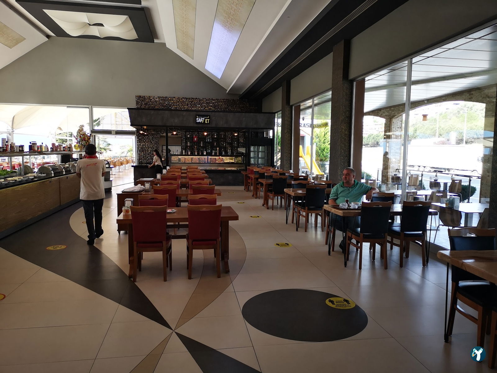 Pause Park Restaurant