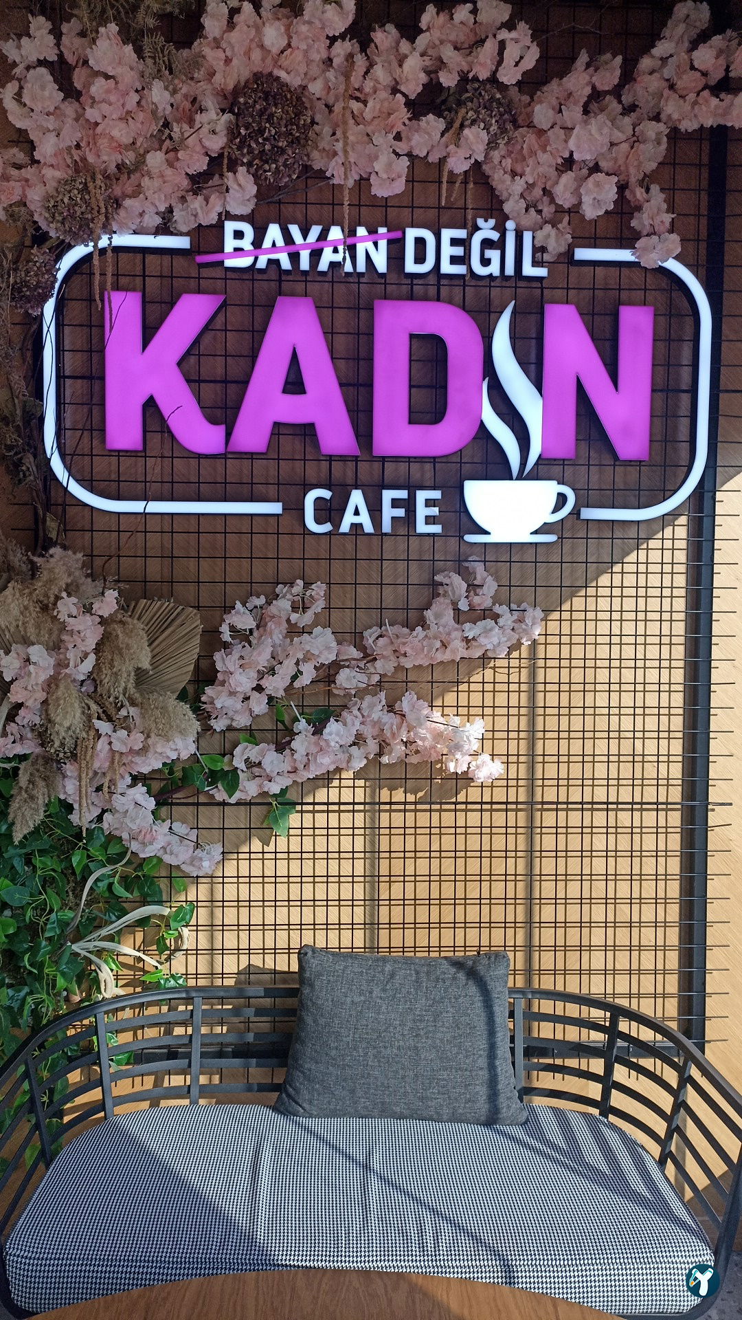 Kadın Kafe