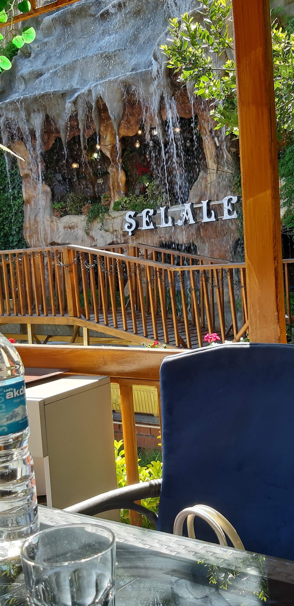 Şelale Restoran