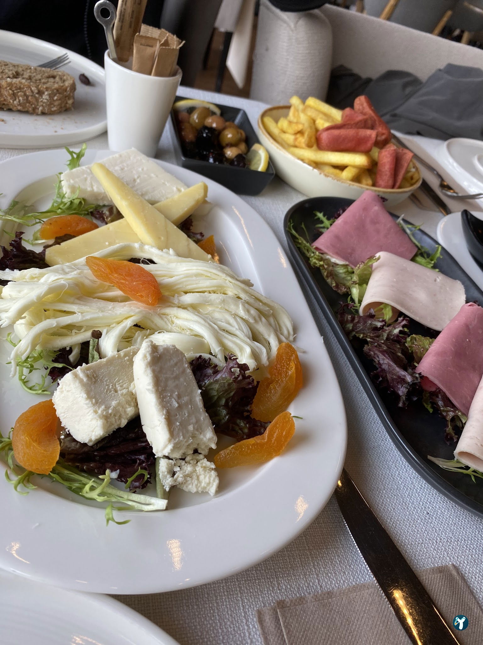 Olia Golf Restaurant
