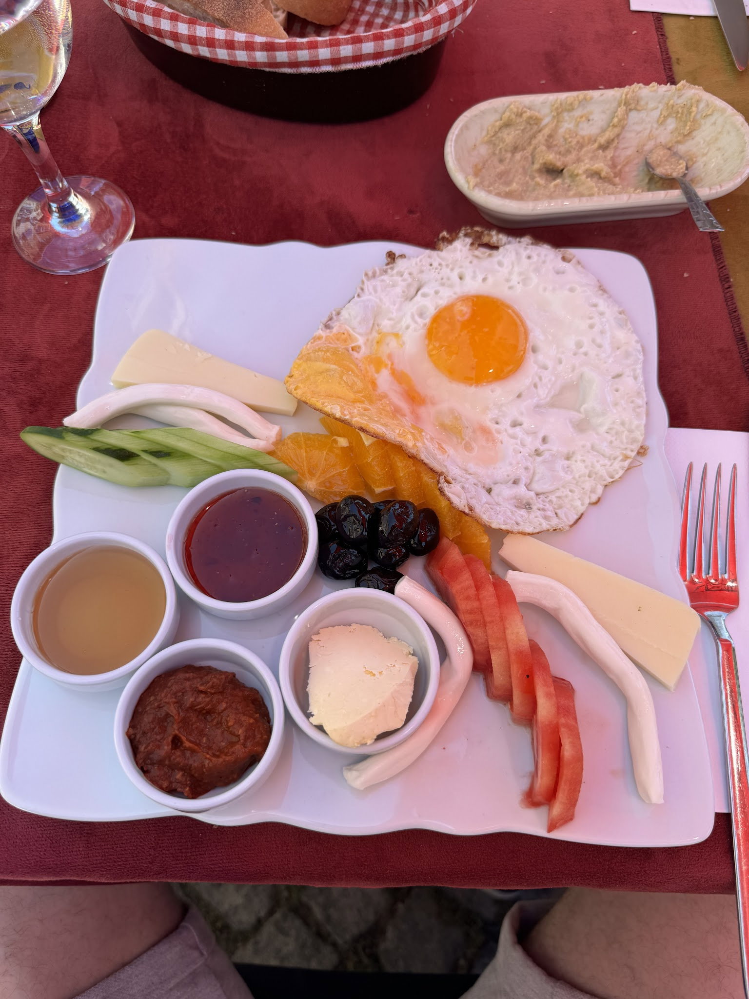 Little Sofia Cafe & Restaurant