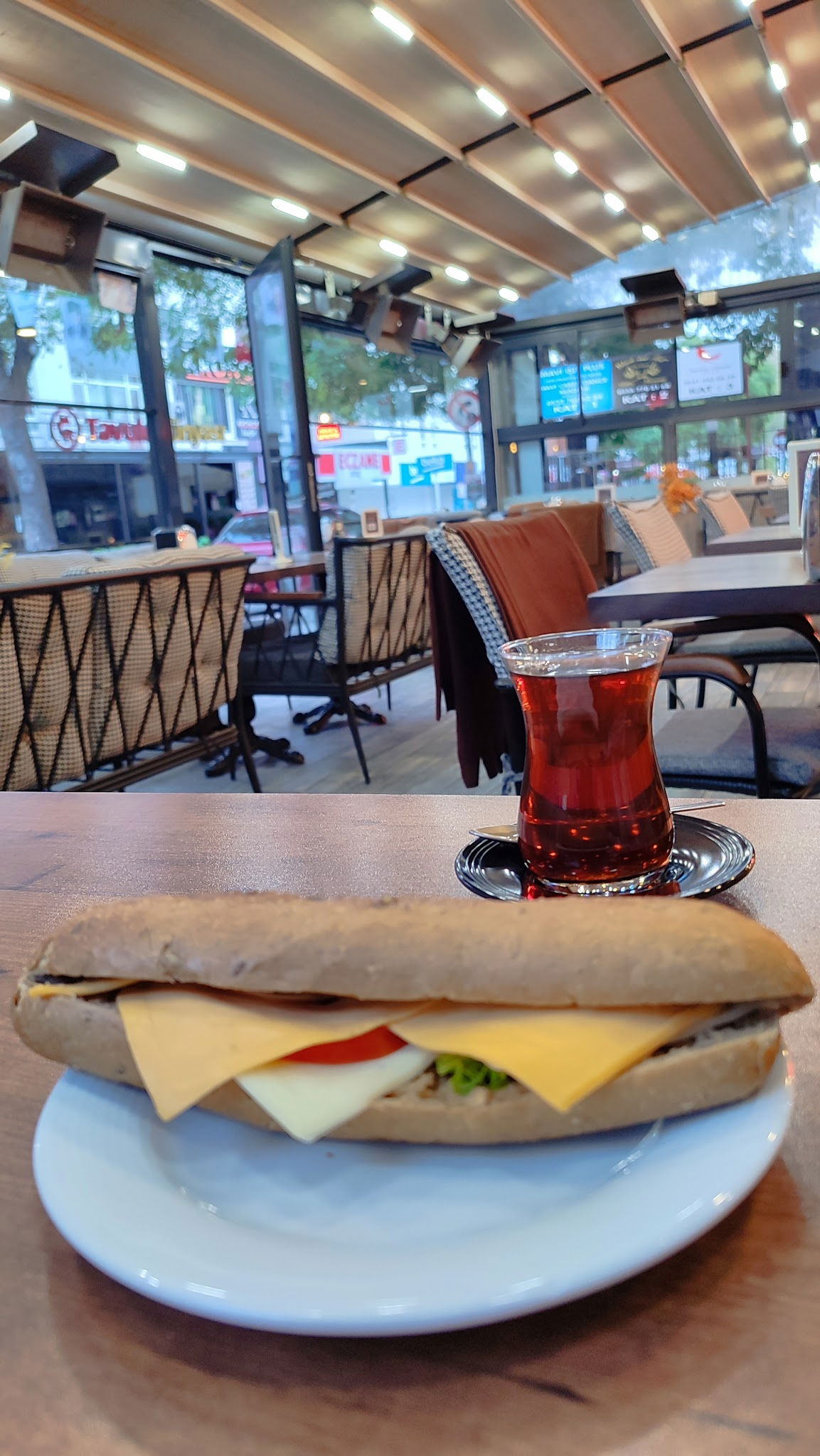 Vişi Cafe Bistro
