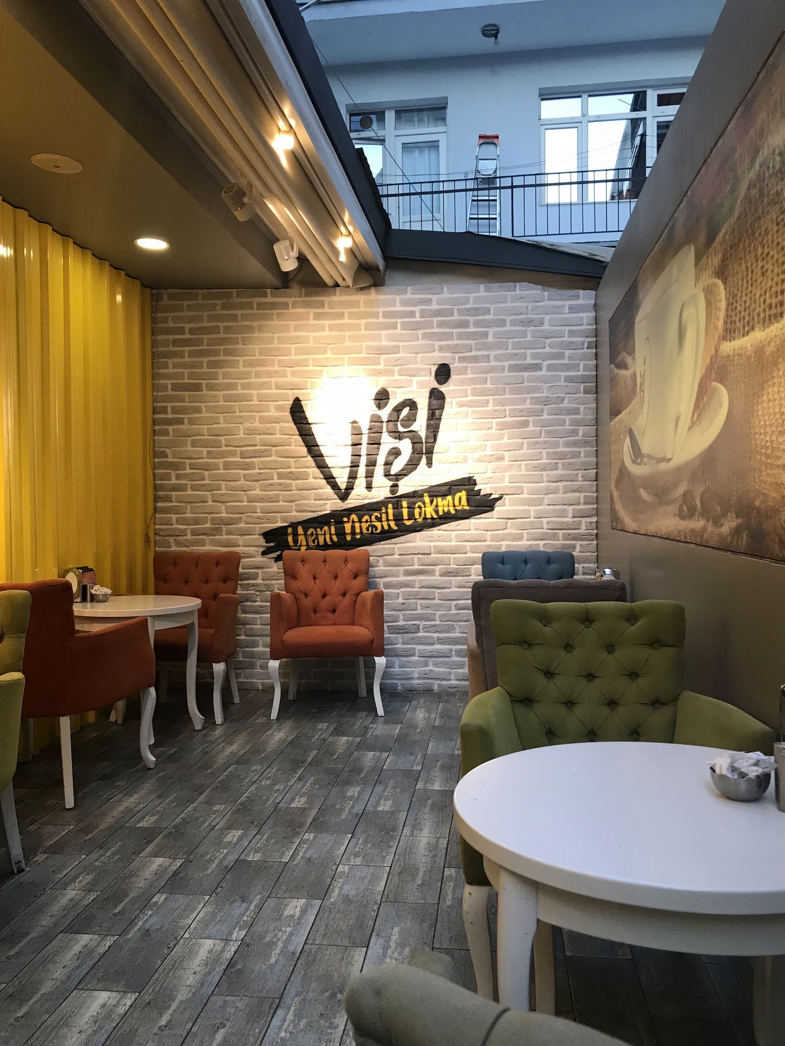 Vişi Cafe Bistro