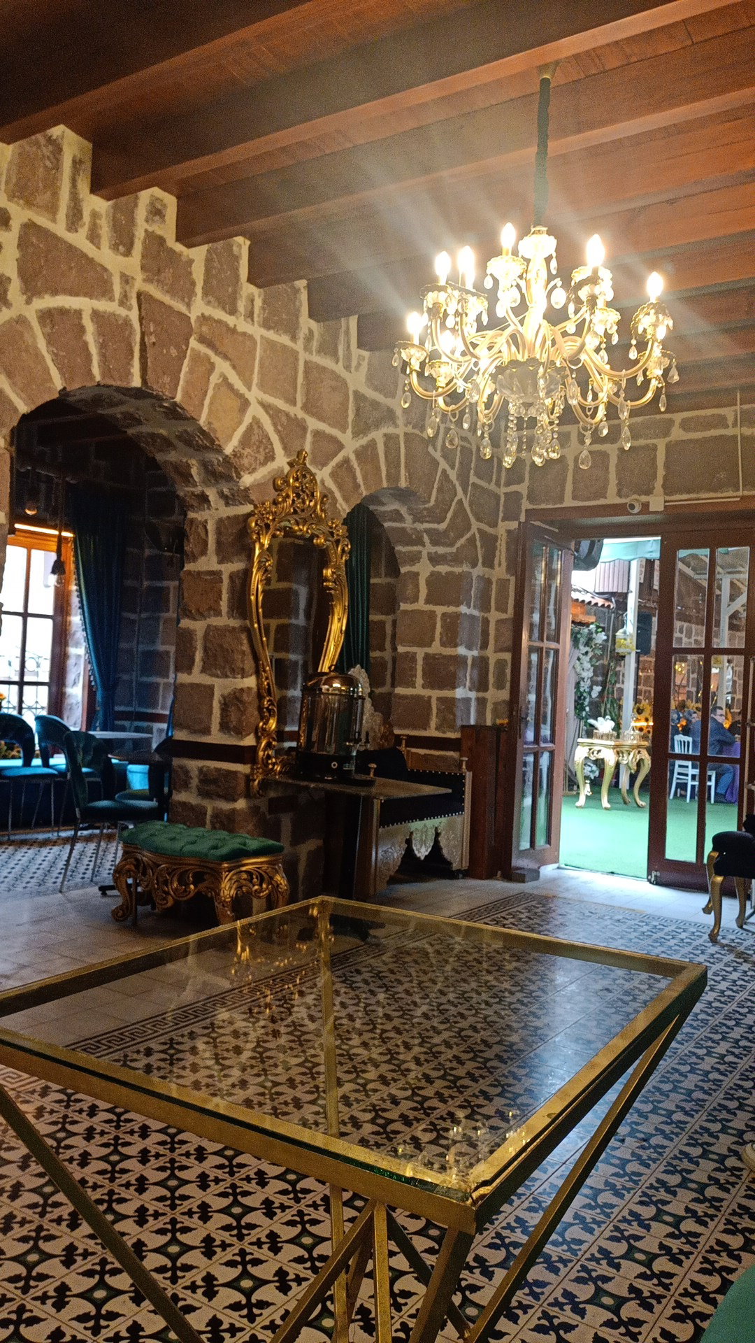 Ferhunde Hanım Konağı