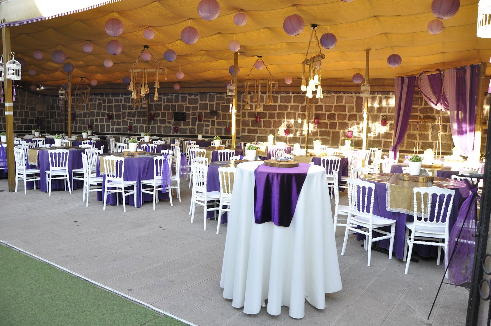 Ferhunde Hanım Konağı