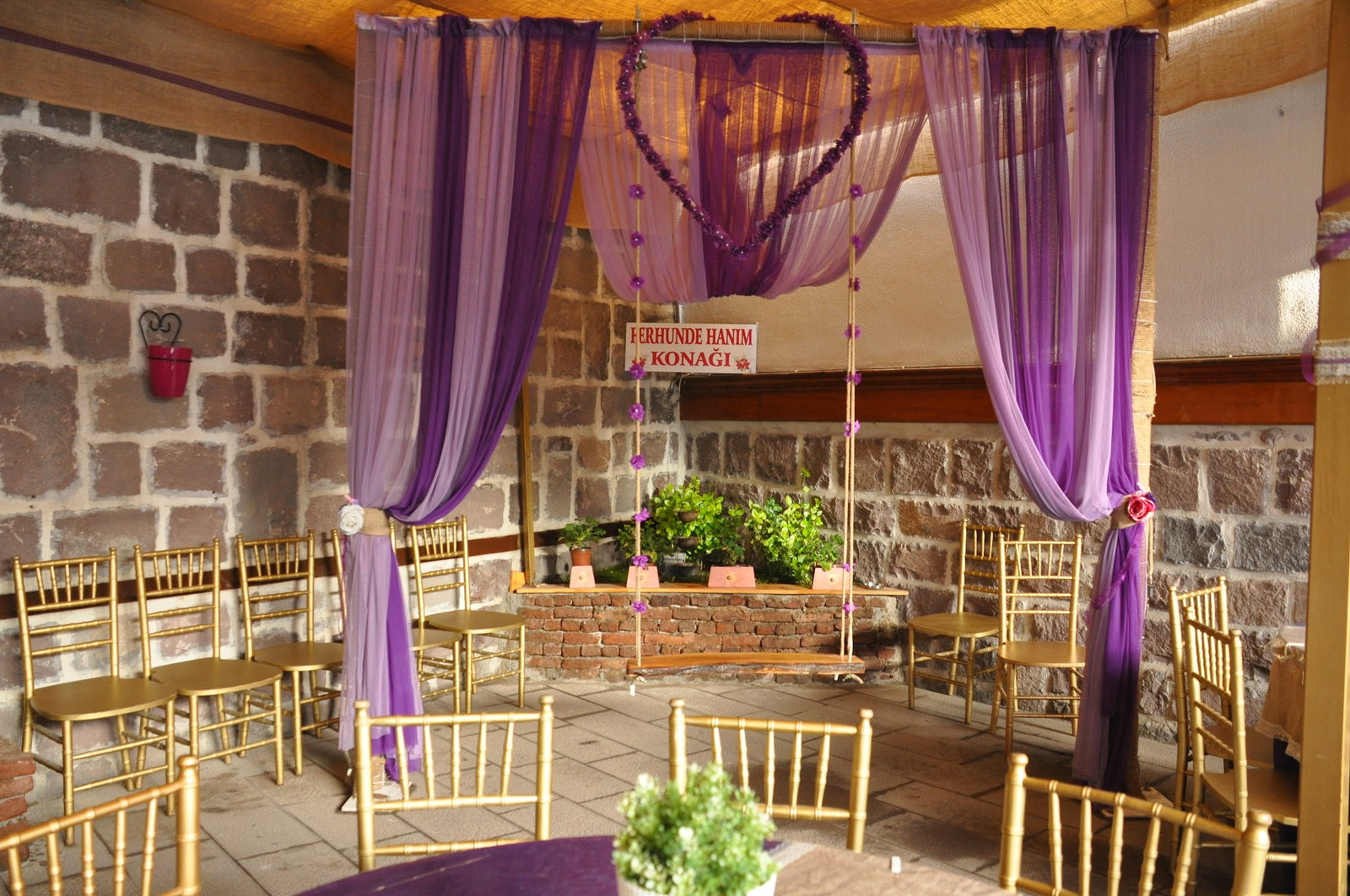 Ferhunde Hanım Konağı