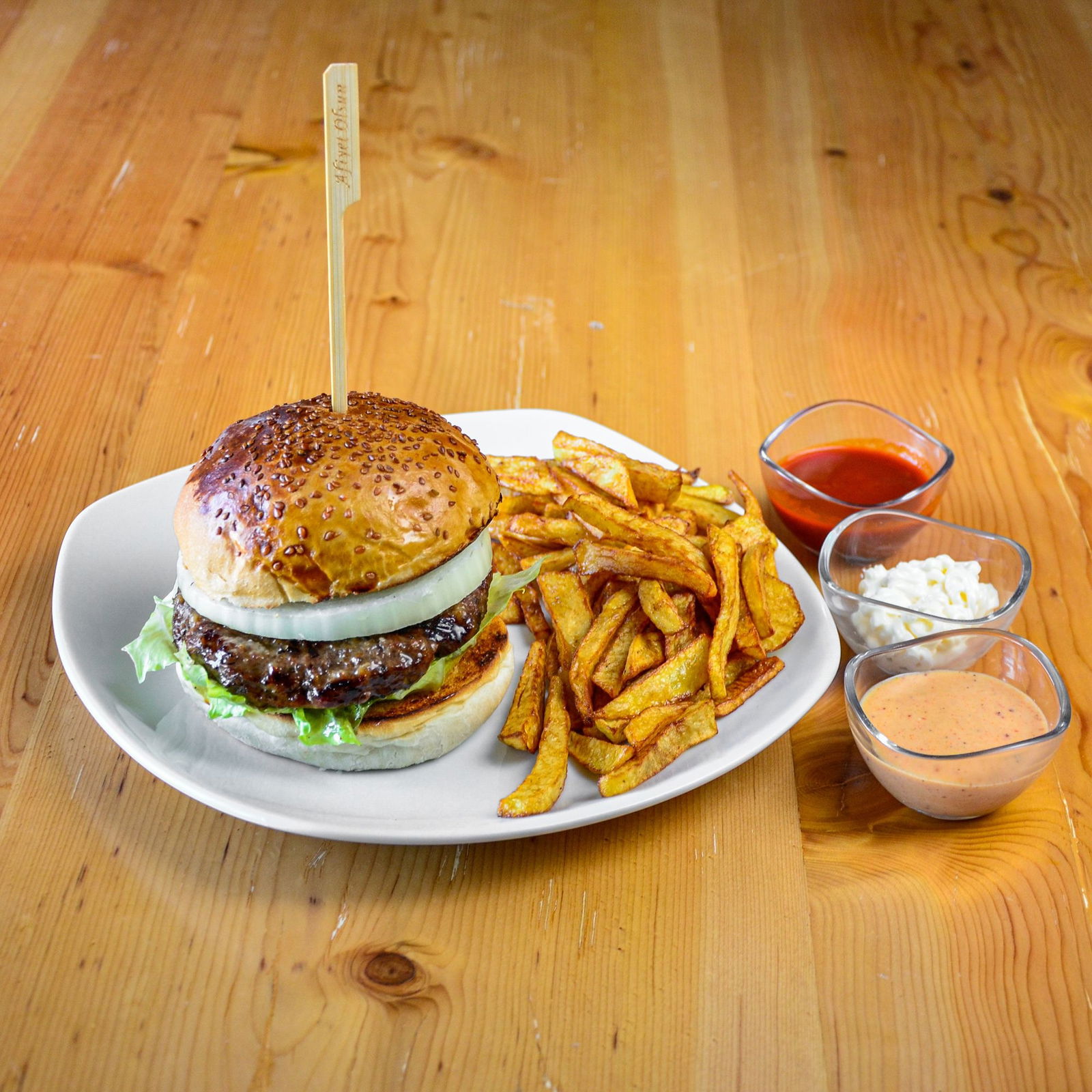 Sitting Bull Burger Menü