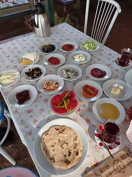 Gelincik 75 Kahvaltı Mantı Evi resimleri
