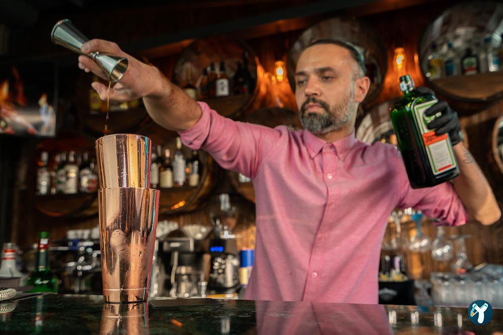 La Pierto Pub & Restaurant