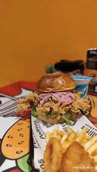 pollitos chicken factory resimleri
