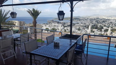 Tuti Restaurant