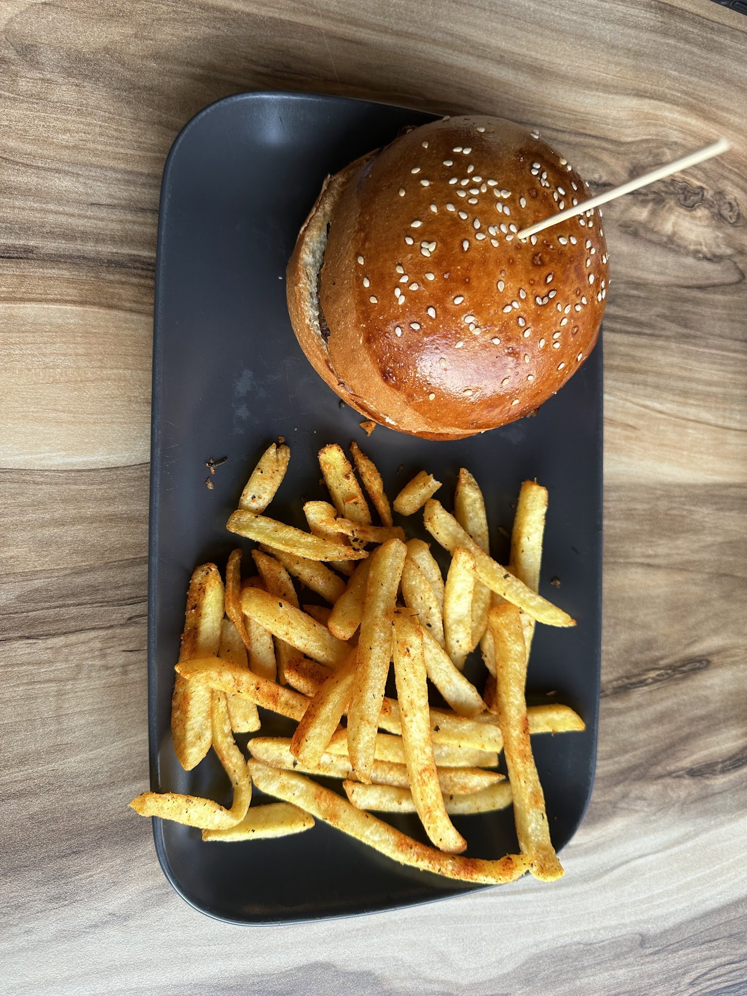 Food. Homemade Burger Eryaman