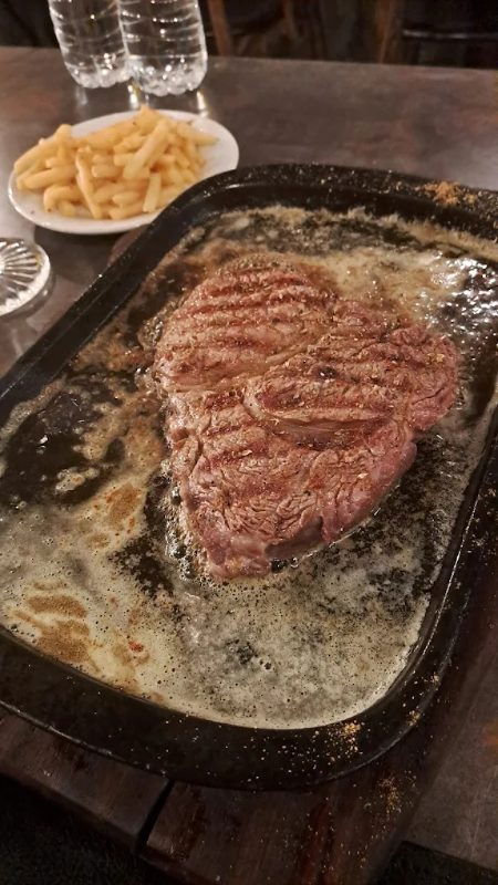 Emret Steakhouse (Keçiliköy Şubesi)