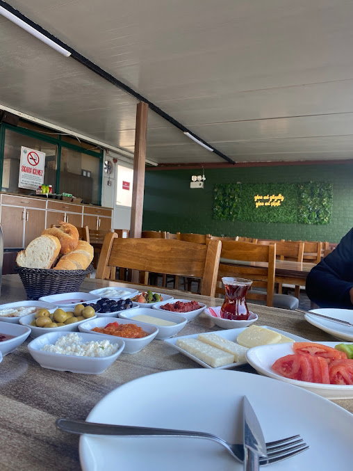Zeytin Cafe & Restaurant Urla