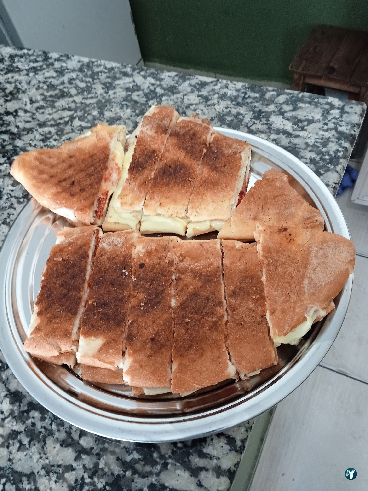 Menemenci̇ Kadi̇r Baba Çay Evi̇
