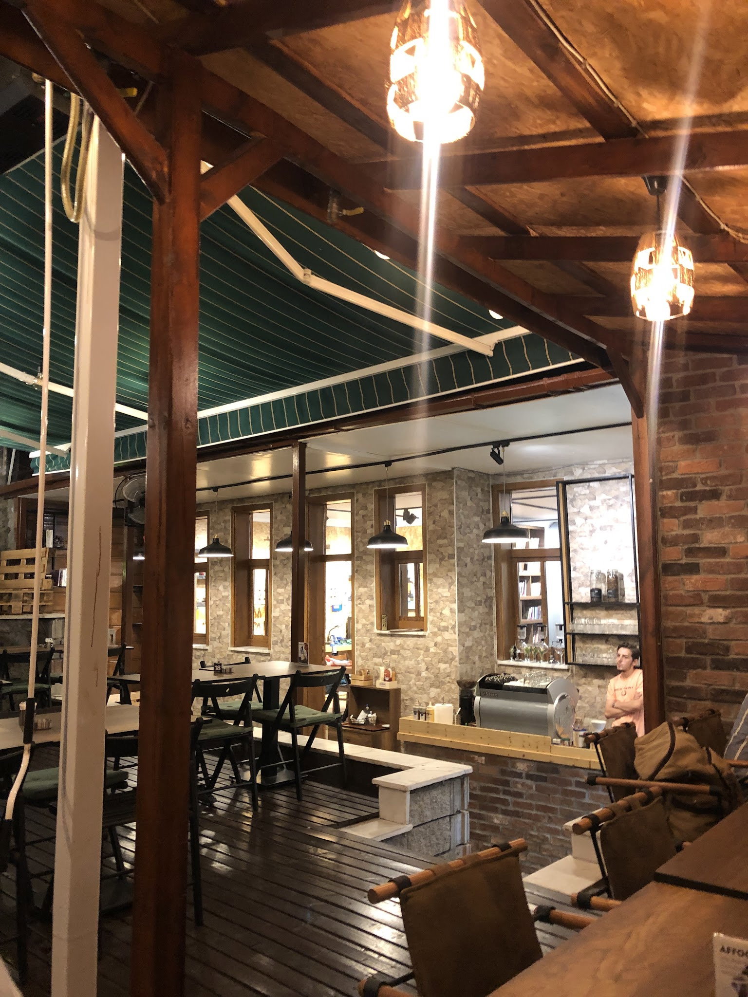 Fabrikafa Make & Coffee