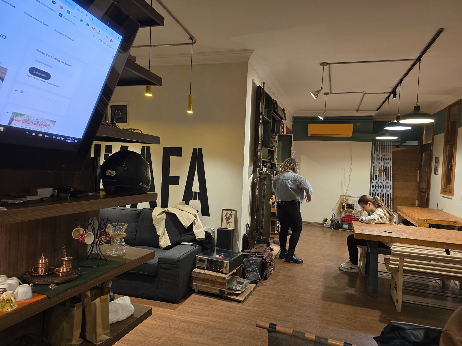Fabrikafa Make & Coffee