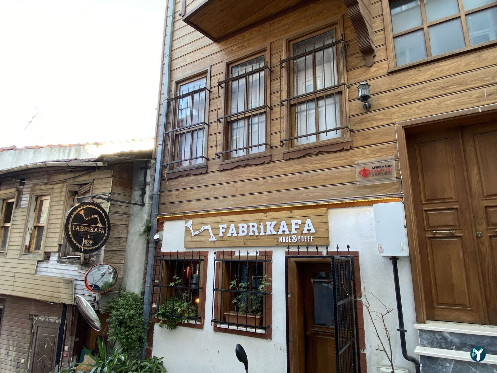 Fabrikafa Make & Coffee
