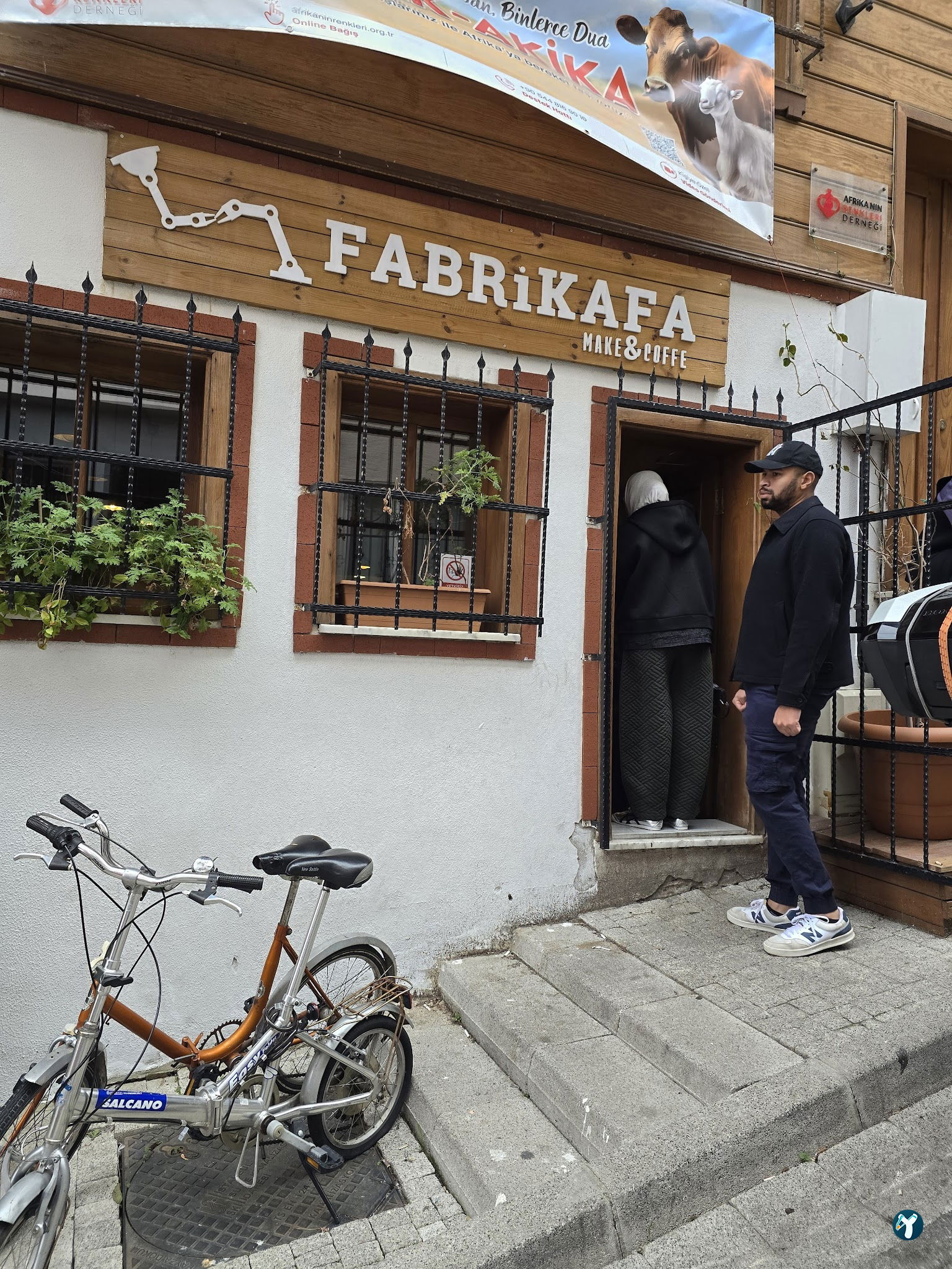 Fabrikafa Make & Coffee