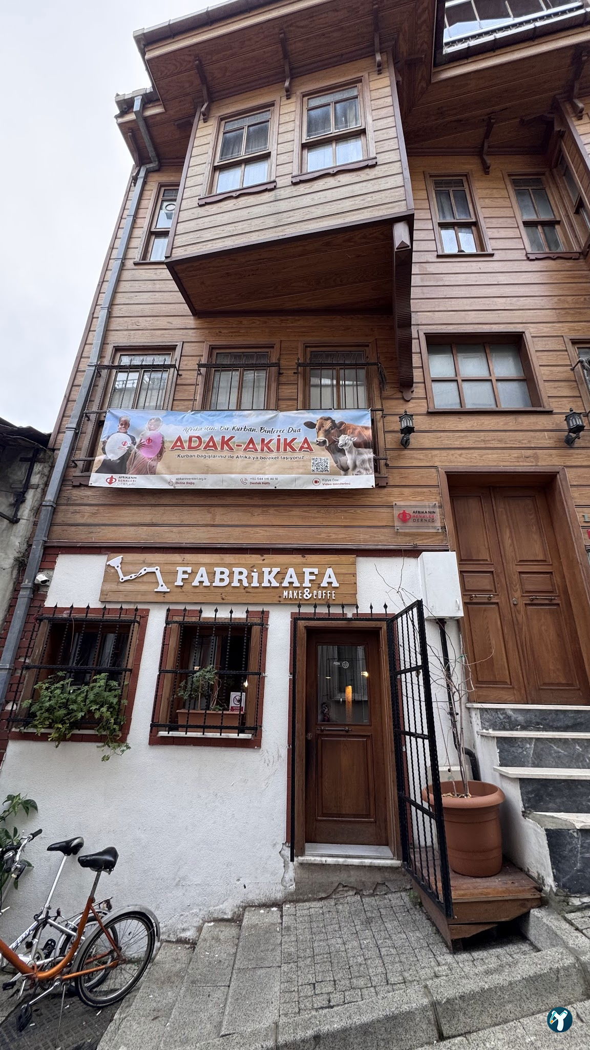 Fabrikafa Make & Coffee