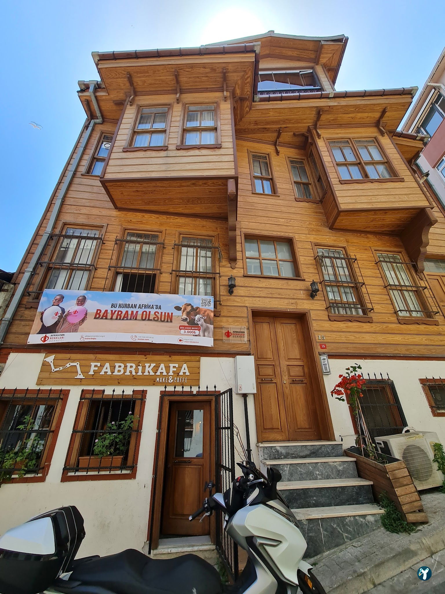 Fabrikafa Make & Coffee