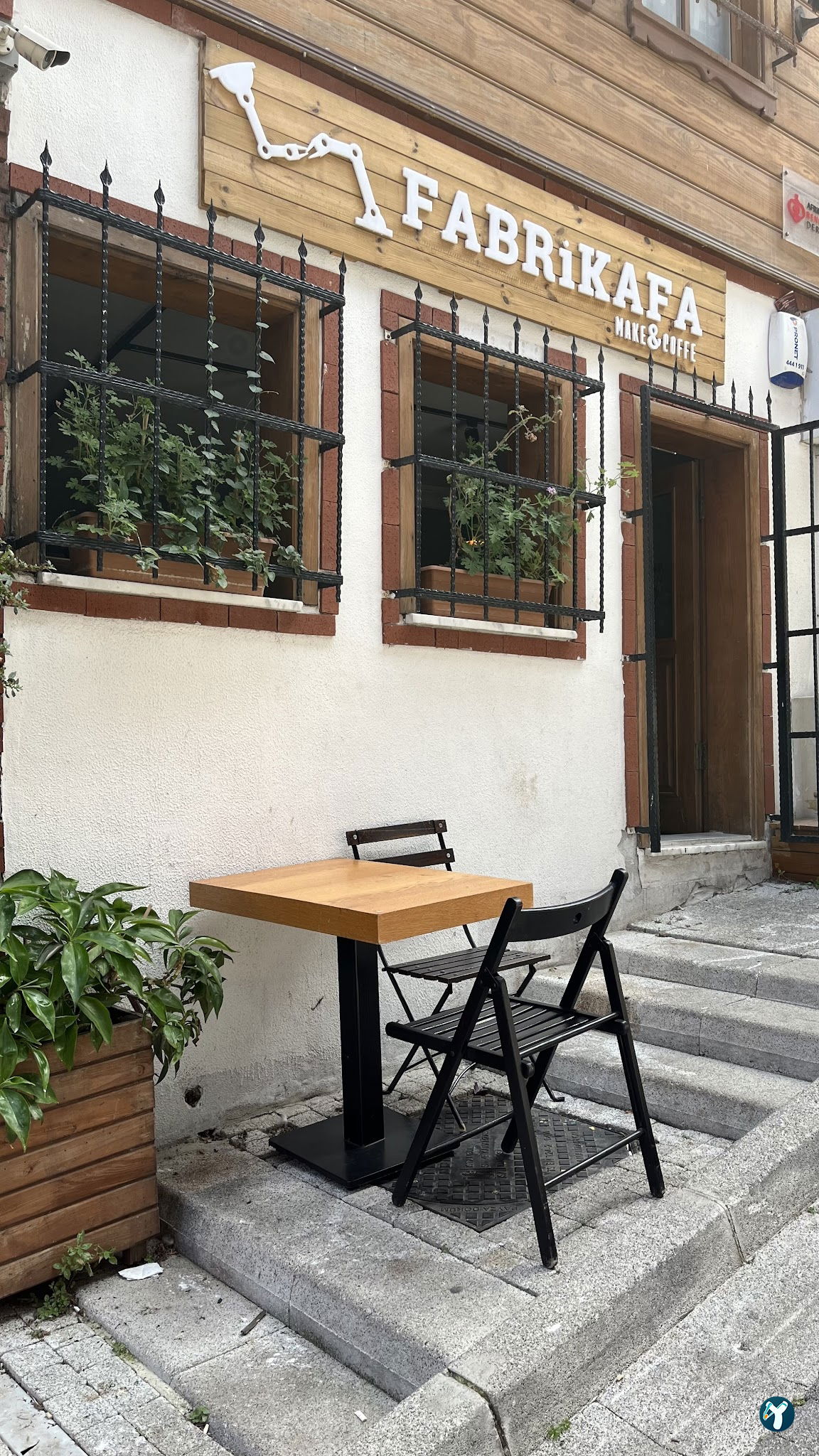 Fabrikafa Make & Coffee