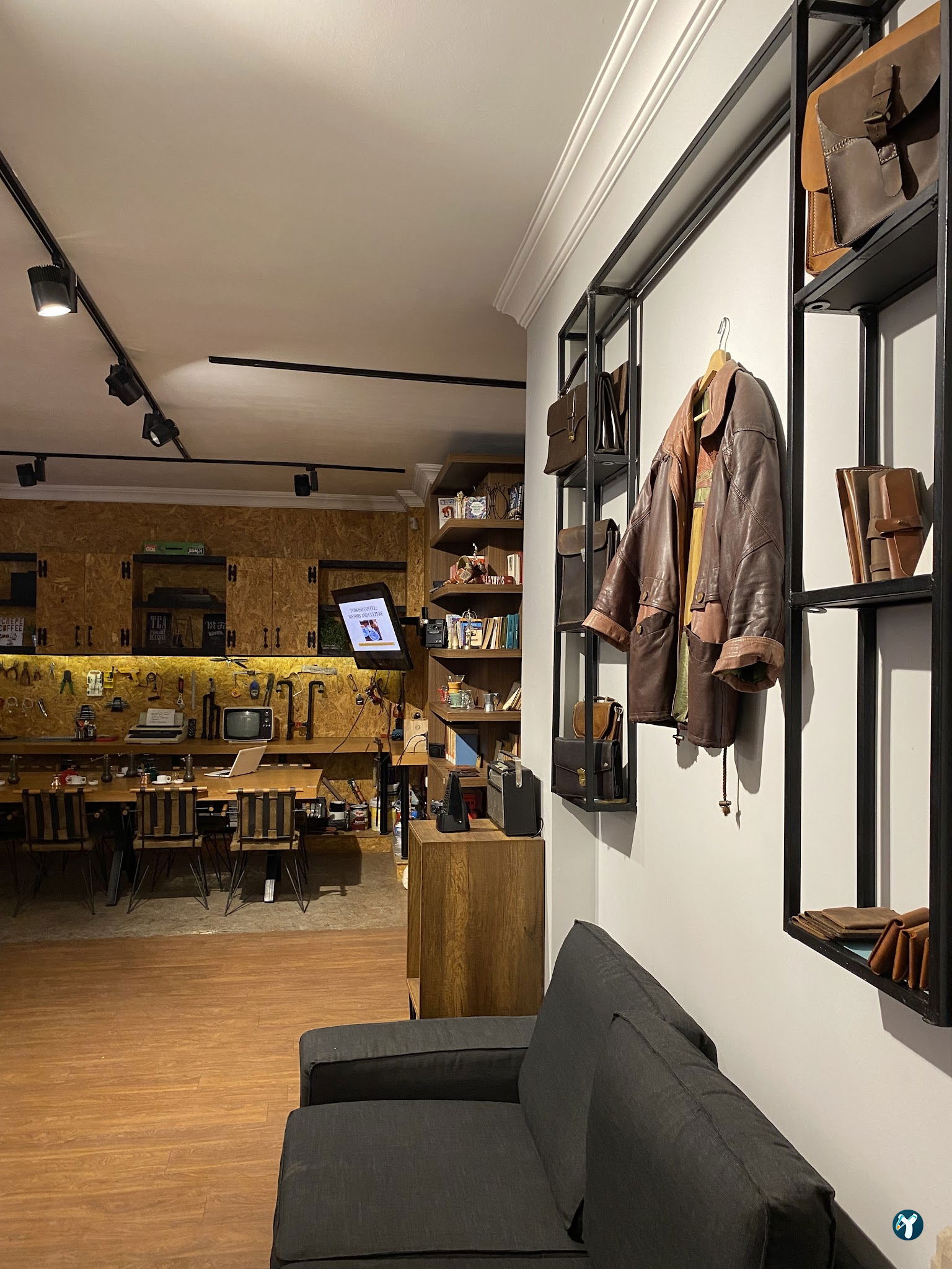 Fabrikafa Make & Coffee