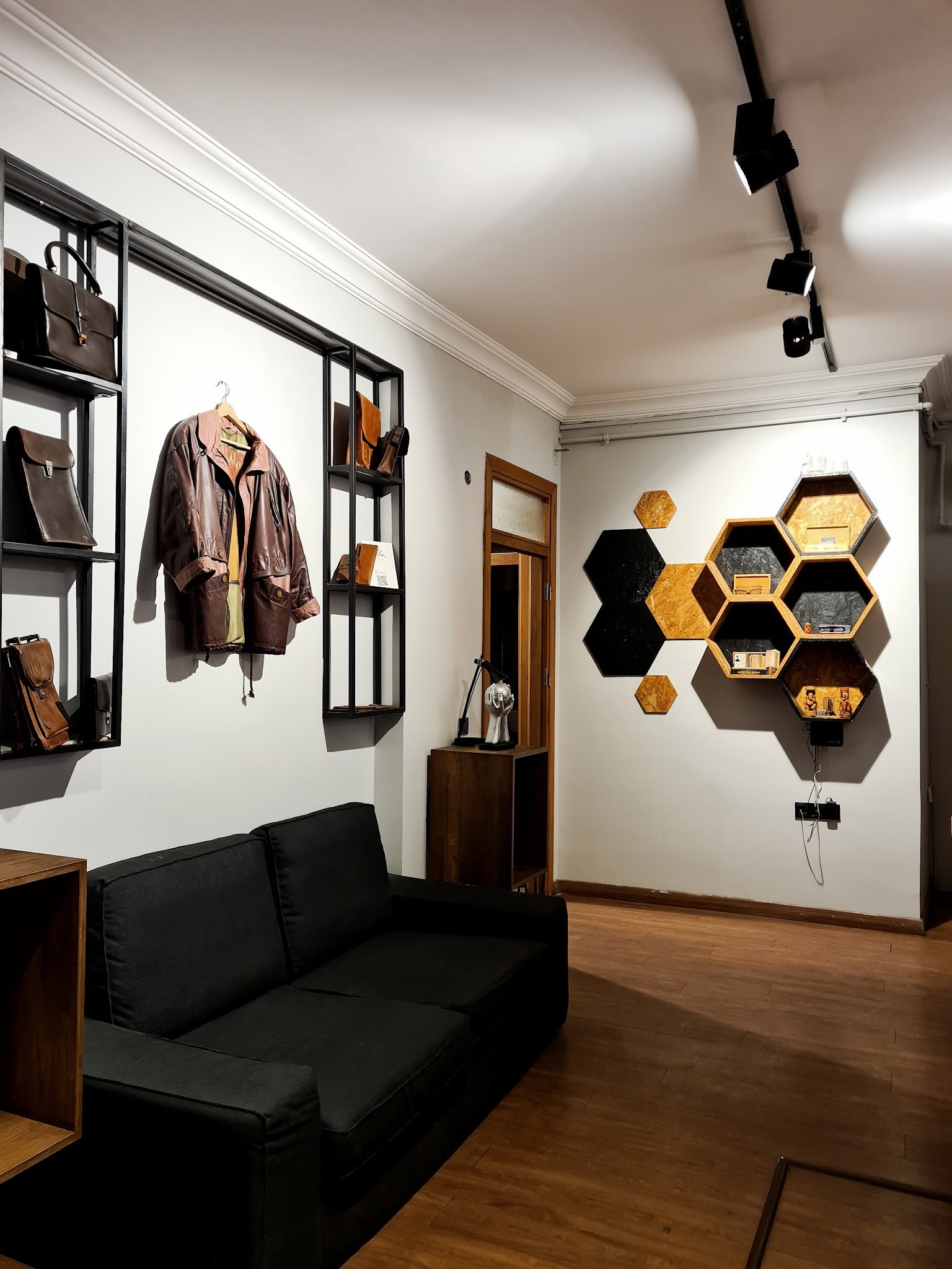 Fabrikafa Make & Coffee