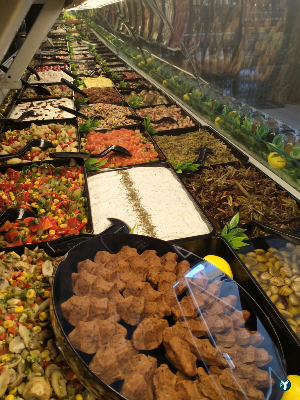 Chicken Gurme Pilic Cevirme & Meze Evi