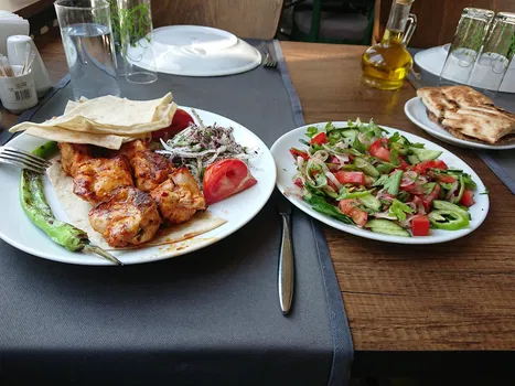 01 Özadana Ocakbaşı resimleri