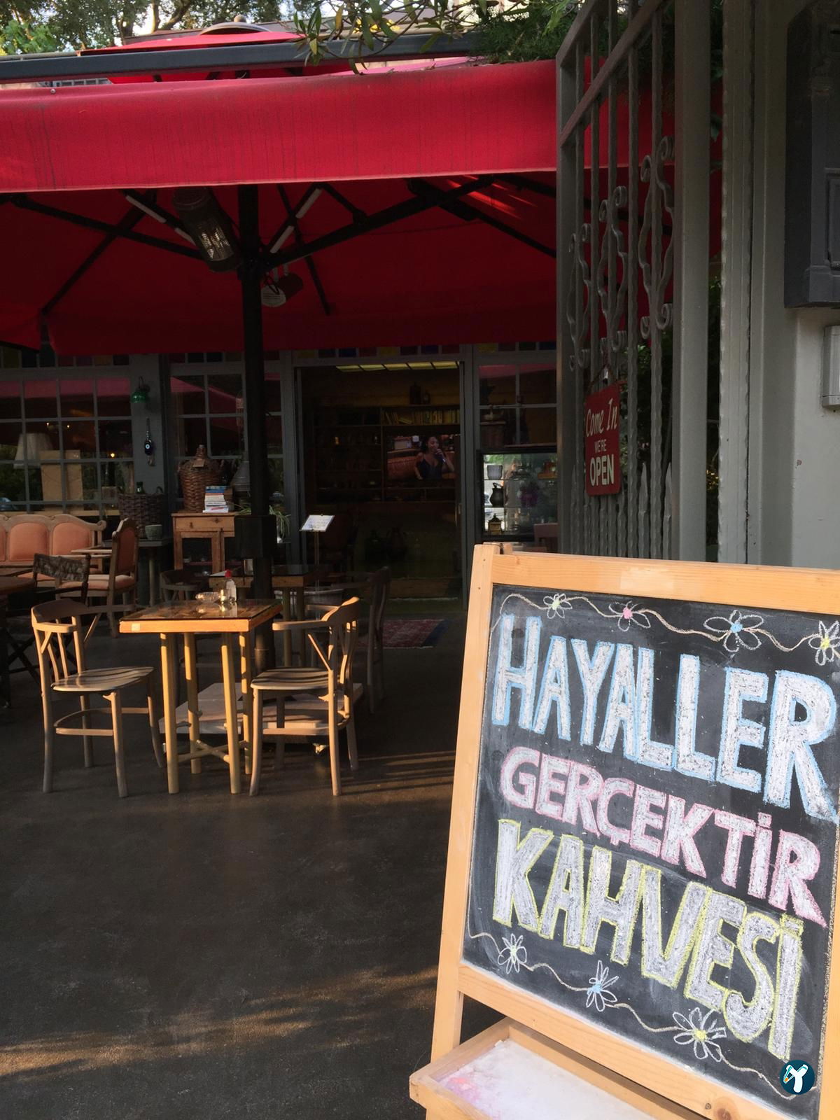 Hayaller Gerçektir Kahvesi