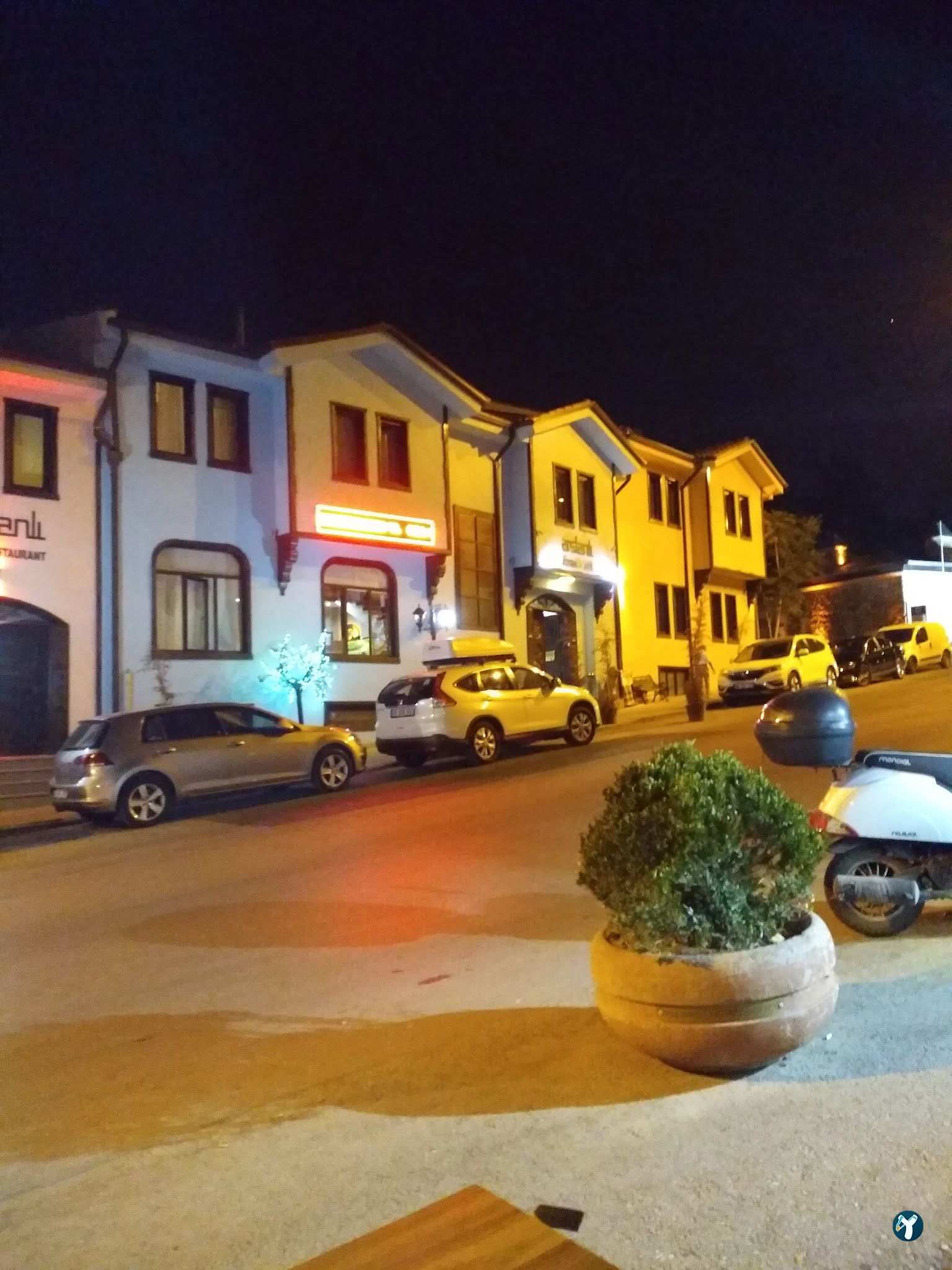 Arslanlı Konak Hotel