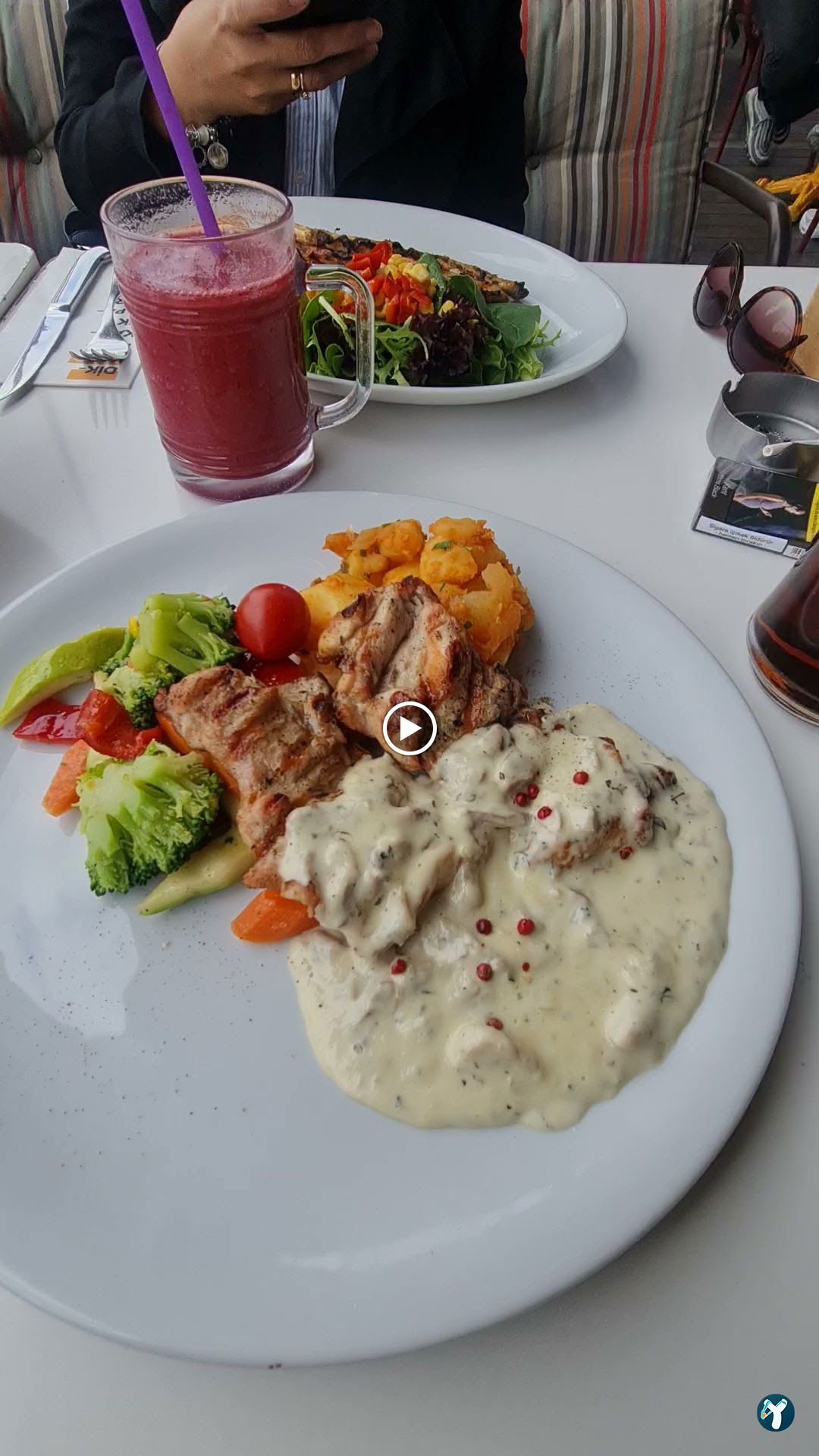Timboo Cafe Atakule